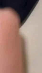 简介有裙，线下约操体制内熟女姐姐，淫水泛滥淫叫连连一插进去就受不了了