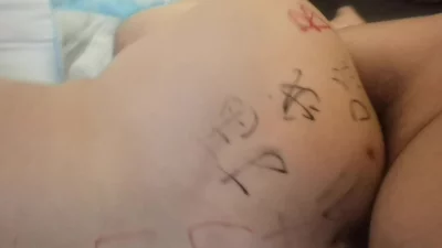 [原创]3通戴着肛塞插入母狗骚屁股上有认证原创